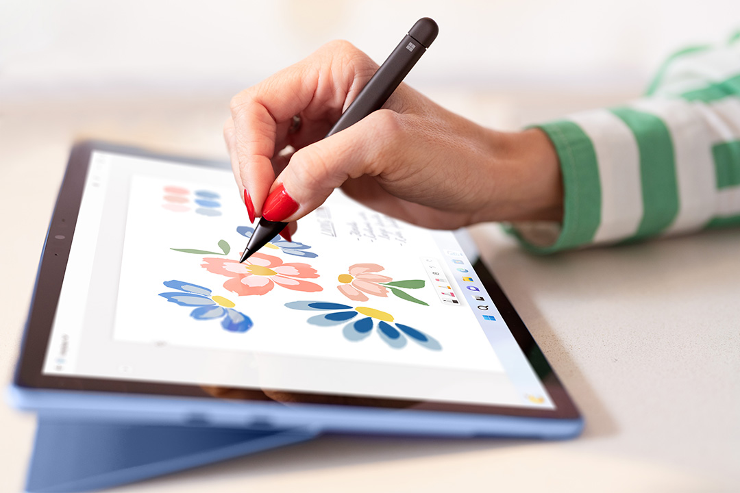 微软 Surface Pro 9 高性能二合一电脑