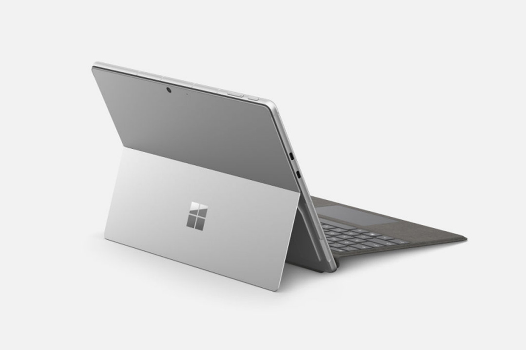 微软 Surface Pro 9 高性能二合一电脑