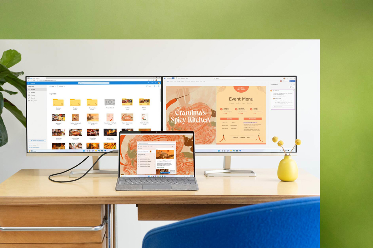 用户将Surface Pro 9连结显示屏工作